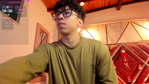 akazaboy online show from December 18, 3:58 am