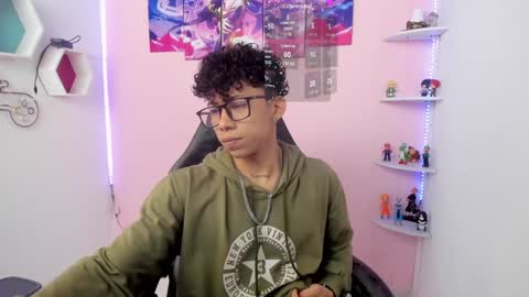 akazaboy online show from January 12, 4:21 am