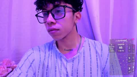 akazaboy online show from January 30, 4:27 am