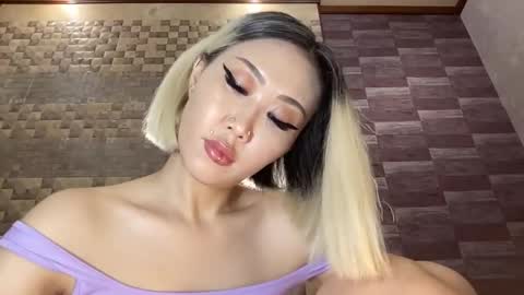 Snapshot of akemi_jp chatting on September 29, 10:03 pm Akemi online show from September 29, 10:03 pm