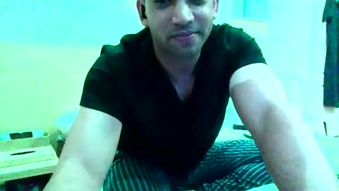 Snapshot of akescpt81 chatting on November 1, 8:33 pm CptHoodlum online show from November 1, 8:33 pm