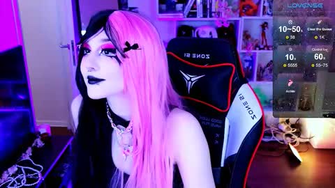 Aki online show from March 15, 9:32 pm