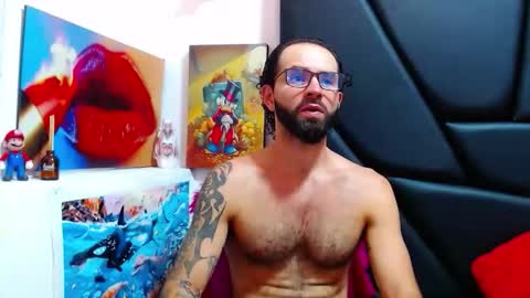 Snapshot of akiles_r chatting on June 9, 11:49 pm akiles online show from June 9, 11:49 pm
