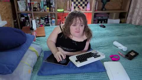 Natalie online show from November 10, 6:34 am