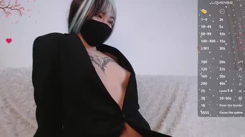 Amilia online show from January 13, 7:35 am