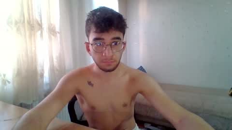 Snapshot of al3vderlerrs chatting on May 29, 4:05 pm alevderler online show from May 29, 4:05 pm