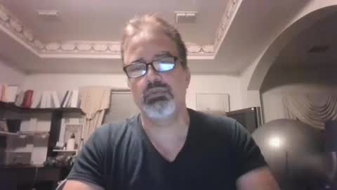 Snapshot of aladdin31673 chatting on October 20, 12:44 am aladdin31673 online show from October 20, 12:44 am