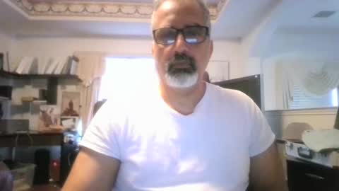 aladdin31673 online show from April 12, 11:32 pm