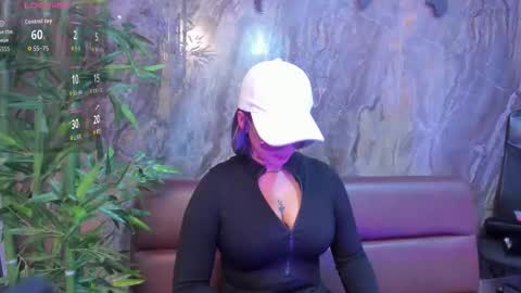 ALAHIA online show from November 17, 5:19 pm