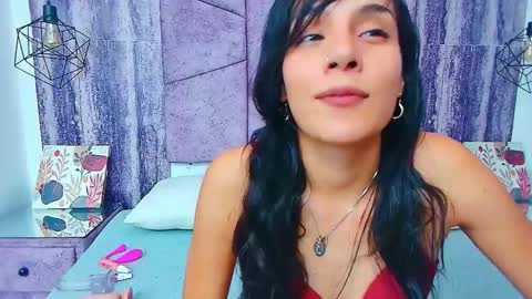 Snapshot of alahiaevansz chatting on February 4, 1:44 am AlahiaEvansz online show from February 4, 1:44 am