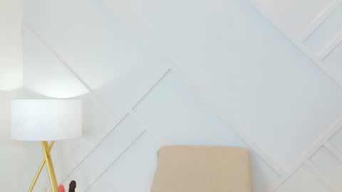 Snapshot of alaia_colins chatting on June 25, 5:12 am alaia_colins online show from June 25, 5:12 am