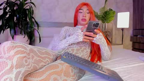 alaiaguerra online show from April 12, 7:57 am