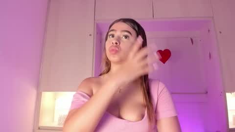 alaiaroose online show from March 5, 8:27 pm