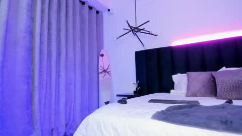 Snapshot of alaiia7 chatting on March 11, 8:37 pm Alaia online show from March 11, 8:37 pm