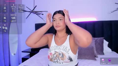 Snapshot of alaiia7 chatting on March 23, 7:40 pm Alaia online show from March 23, 7:40 pm