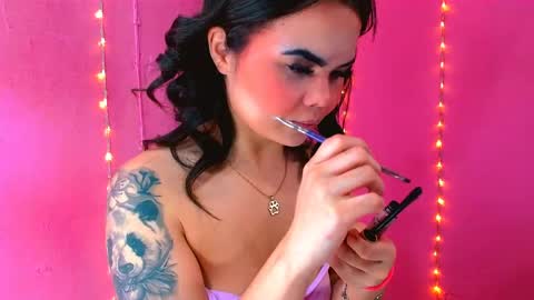  Alaiia  online show from April 20, 6:53 pm