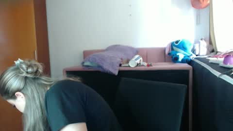 Snapshot of alaina_blessed chatting on February 9, 8:02 pm alaina_blessed online show from February 9, 8:02 pm