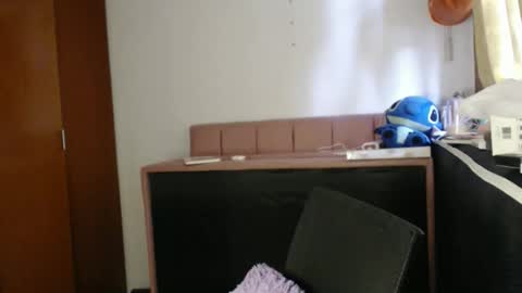 Snapshot of alaina_blessed chatting on February 23, 4:04 pm alaina_blessed online show from February 23, 4:04 pm