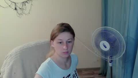 Anna online show from June 21, 4:09 pm