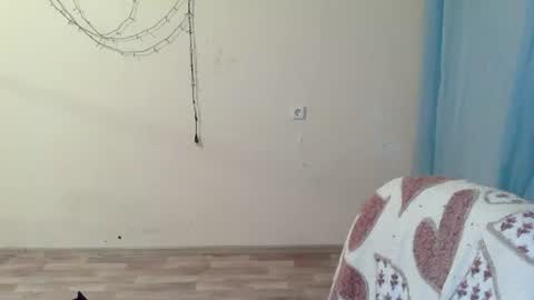 Anna online show from July 28, 3:32 pm