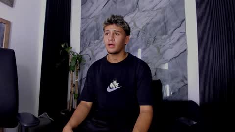 alan__smith online show from November 13, 7:57 pm