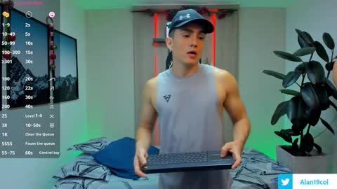 Alan  Kevin can we reach 100 thumbs up please guys  online show from December 20, 7:10 pm