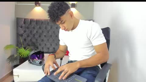 Alan online show from September 25, 1:37 pm