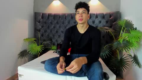 Alan online show from November 15, 1:29 pm