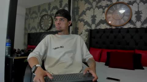 alan_smithy online show from September 24, 6:33 pm