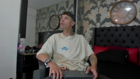 alan_smithy online show from October 6, 7:33 pm