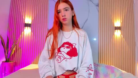 Snapshot of alana_333 chatting on October 17, 11:46 am A L A N A online show from October 17, 11:46 am