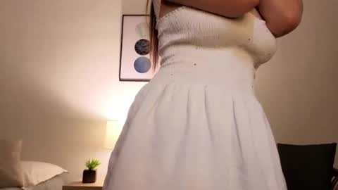 Snapshot of alana__29 chatting on November 24, 8:41 pm alana__29 online show from November 24, 8:41 pm