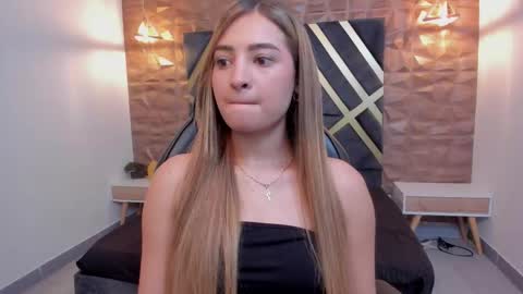 ALANA COX online show from December 23, 12:30 am