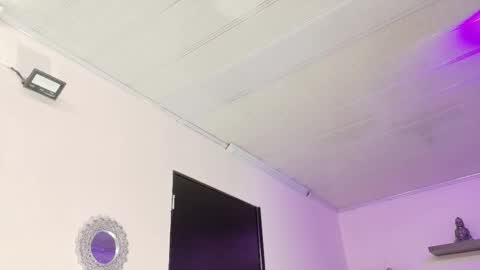 Snapshot of alana_madison chatting on October 14, 10:27 am Maeve online show from October 14, 10:27 am