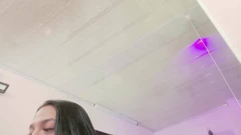 Snapshot of alana_madison chatting on October 27, 11:25 am Maeve online show from October 27, 11:25 am