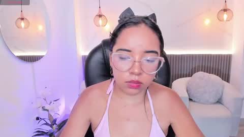 Snapshot of alana_martiins chatting on June 16, 6:54 pm alana online show from June 16, 6:54 pm