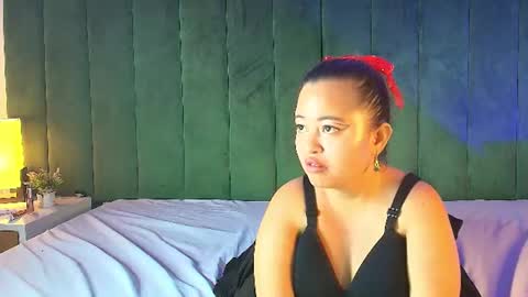 Snapshot of alana_petite chatting on July 17, 1:34 am ALANA PETITE online show from July 17, 1:34 am