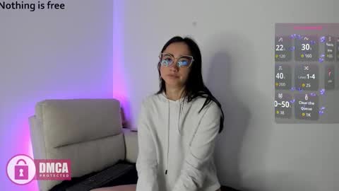 Snapshot of alana_pherson chatting on February 12, 8:31 am alana_pherson online show from February 12, 8:31 am