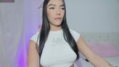 Snapshot of alana_ponse chatting on January 15, 3:00 am Alana. online show from January 15, 3:00 am