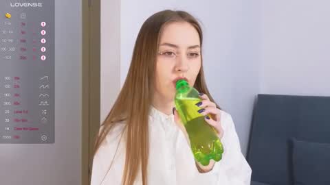 Snapshot of alana_richer chatting on January 15, 6:07 am Ariana online show from January 15, 6:07 am