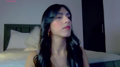 Snapshot of alana_sofia_ chatting on November 15, 5:20 pm Alana Tobias online show from November 15, 5:20 pm
