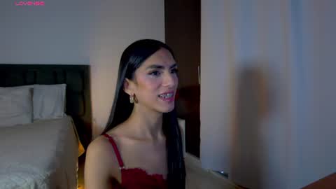Snapshot of alana_sofia_ chatting on July 2, 4:13 pm Alana Tobias online show from July 2, 4:13 pm