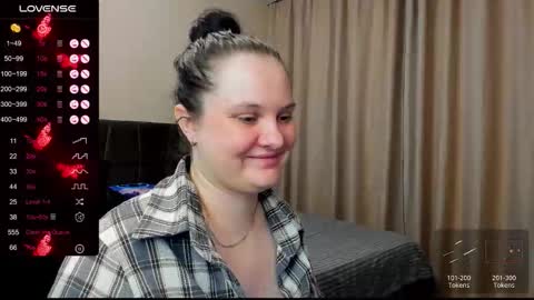 Snapshot of alanabrox chatting on November 28, 11:51 pm Julia online show from November 28, 11:51 pm