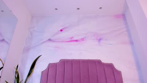 Alana Kim online show from October 13, 11:21 am