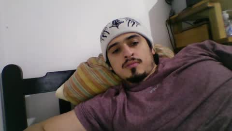 Snapshot of alanargenttt25 chatting on June 18, 7:08 am alanargenttt25 online show from June 18, 7:08 am