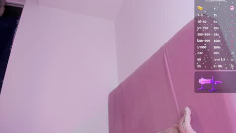 Snapshot of alanasnow__ chatting on February 4, 11:59 pm Alana online show from February 4, 11:59 pm