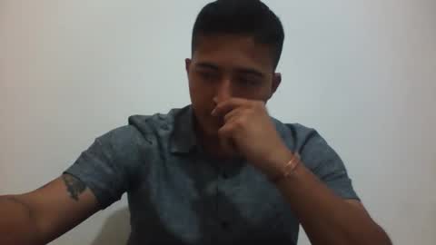 alanj998 online show from March 3, 2:39 am