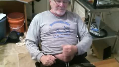 Alanlee10allen online show from December 1, 3:17 pm