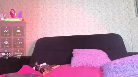 Snapshot of alanna_jones11_aws chatting on January 14, 5:40 pm alanna_jones11_aws online show from January 14, 5:40 pm