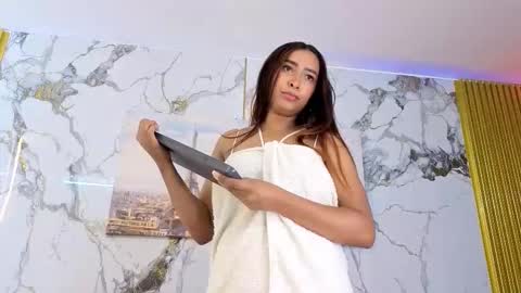 Snapshot of alanna_jones23_aws chatting on September 12, 11:10 am alanna_jones23_aws online show from September 12, 11:10 am